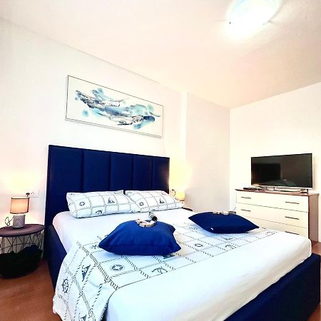 Luana Lux Apartment プーラ エクステリア 写真